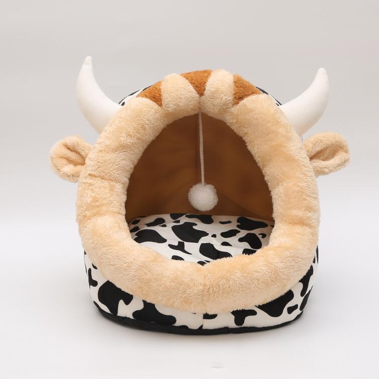 Cozy Retreat Cat Bed: Soft And Warm Indoor Pet House